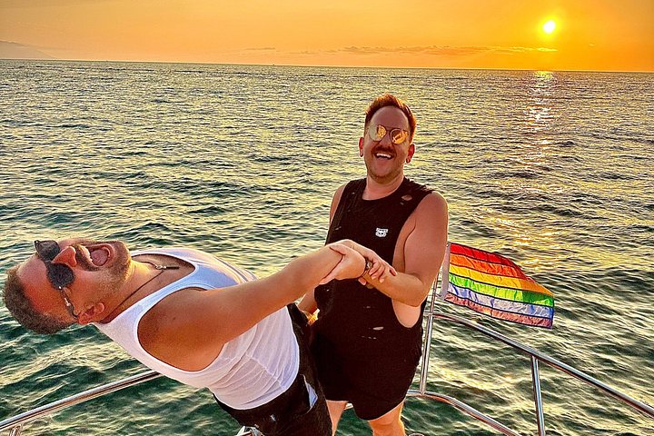 Puerto Vallarta: Gay Luxury Sunset Cruise with Premium Open Bar - Photo 10