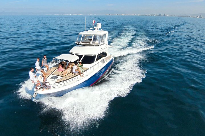 Puerto Vallarta: Private Luxury Yacht Sunset Cruise with Open Bar - Photo 3