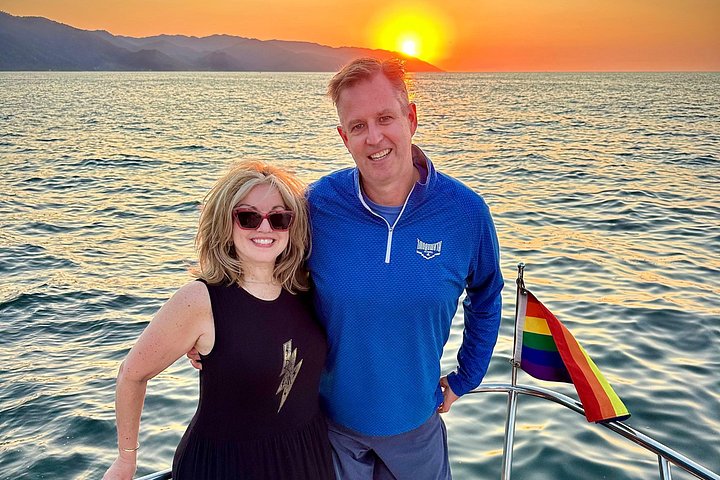 Puerto Vallarta: Private Luxury Yacht Sunset Cruise with Open Bar - Photo 10