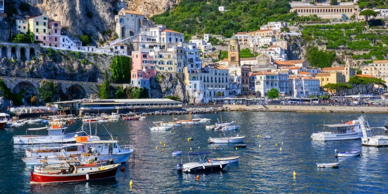 Amalfi Coast Yacht Charter Guide: Gulf of Naples, Capri & Twin Sailing Itineraries