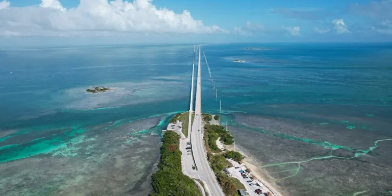 Florida Keys & Key West Yacht Charter Guide: Twin Sailing Itineraries & Local Skipper Tips