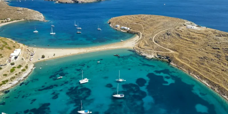 Greece Yacht Charter Guide: Saronic Gulf & Cyclades Sailing Itinerary & Skipper Tips