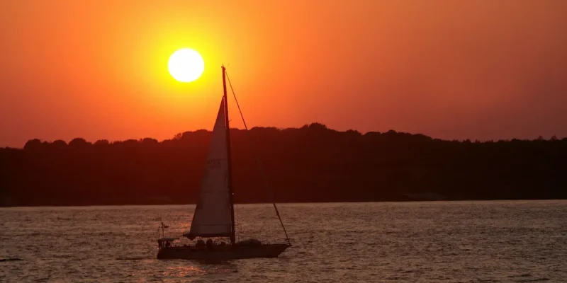 Newport Yacht Charter Guide: New England Sailing Itinerary & Skipper Tips
