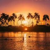 Oahu Yacht Charter Guide: Cruising Zones, Anchorages & Local Skipper Tips